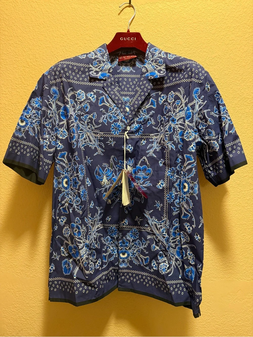 New Authentic Gucci Logo Button Up Floral Shirt Navy White Size IT 52 / US L